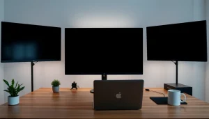 Black screen tool displayed in a modern workspace to enhance focus and reduce distractions.